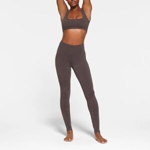 SKIMS Outdoor Rhinestone Sparkle Leggings Color Desert Size M